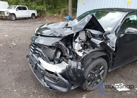 2025 Honda Hr-V Awd Sport z USA, uszkodzony, nr VIN 3CZRZ2H54SM745062